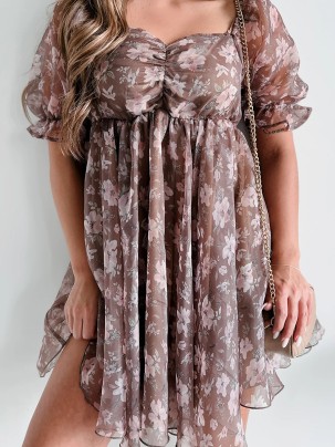 Floral puffy sleeve dress