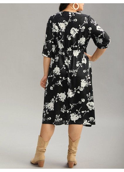 Elegant floral patchwork plus-size women's dress