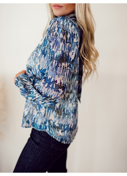 High neck blue abstract pattern shirt