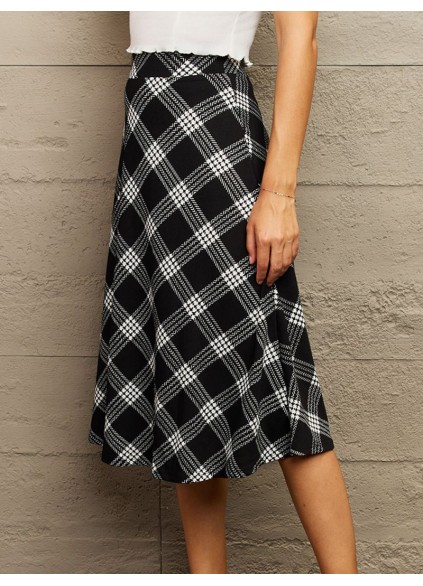 Wide Waistband Knee Length Skirt