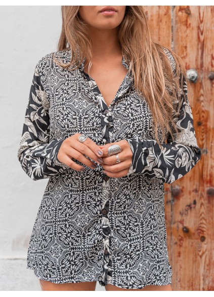 Round neck printed shirt