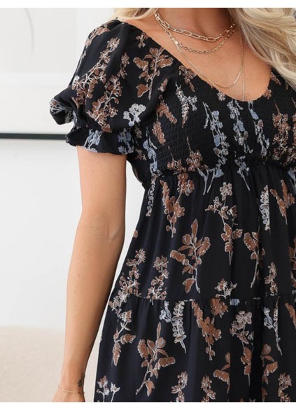 V-neck bubble sleeved floral dress